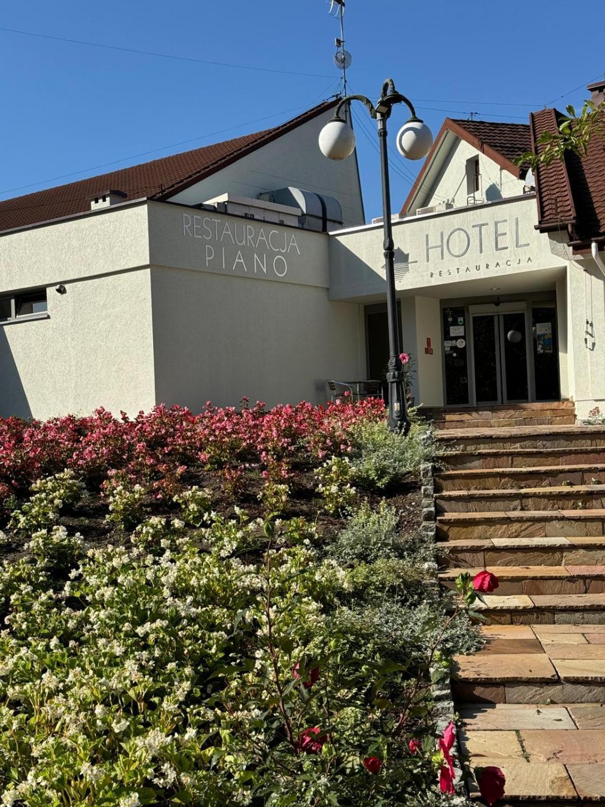 Osrodek Szkoleniowo-Wypoczynkowy "Stodoly" Hotel Рибник Екстериор снимка